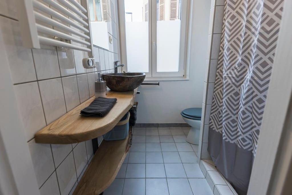 St Leon Strasbourg - Studio 3 Pers - Proche Centre Ville Ngoại thất bức ảnh